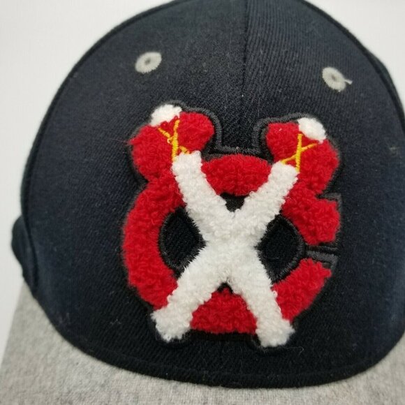 Chicago Blackhawks Rebook Cap Adult Hat Center Ice Collection Puff Logo S/M - Picture 2 of 6